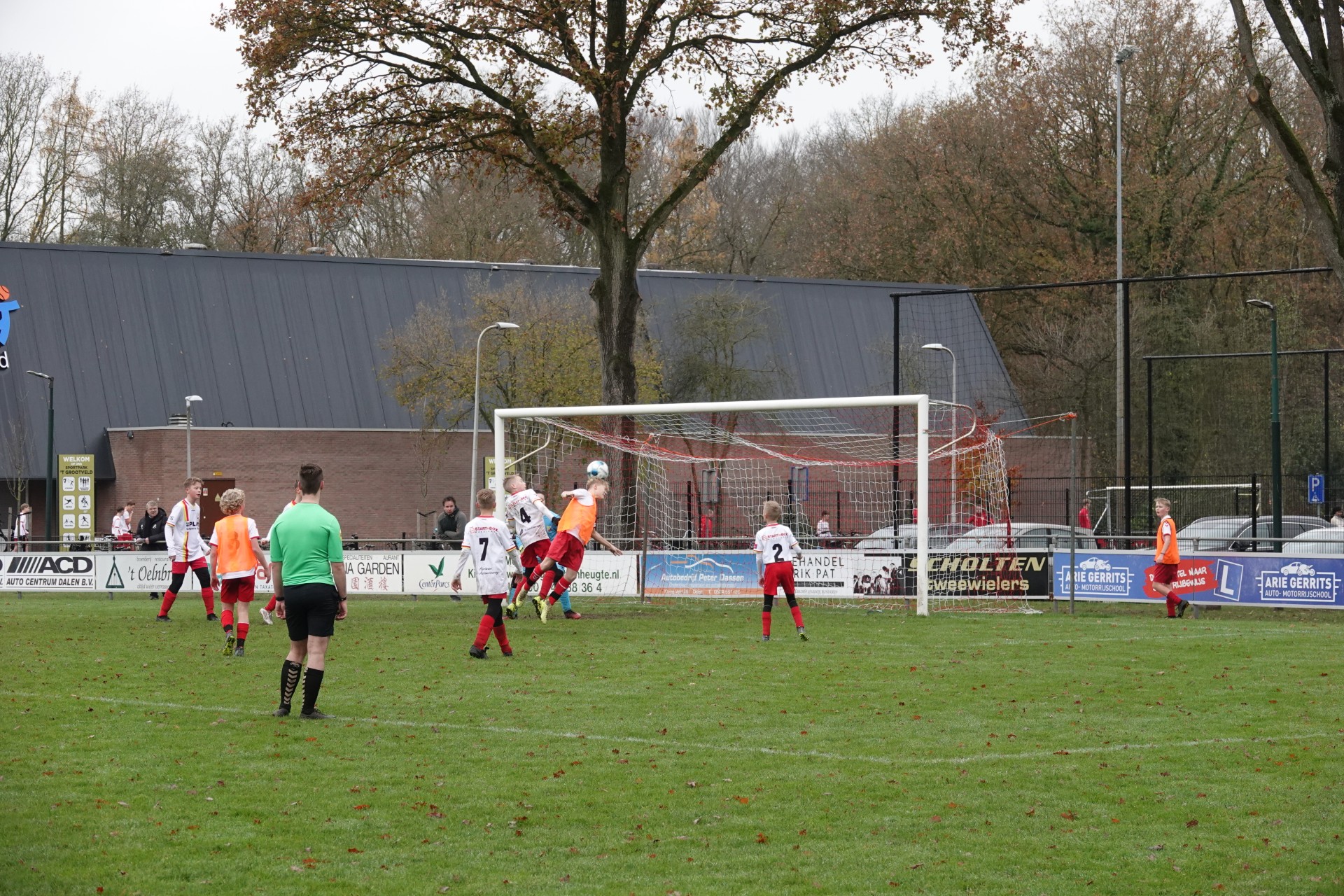 Jo 13-1: Dalen ging uit fietsen, bijna klapte de band, Erica Ozosnel terug, uiteindelijk &quote;niets&quote; aan de hand