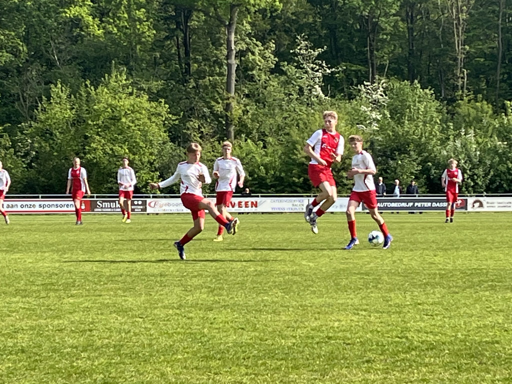JO 15-1 heeft het lastig in hoofdklasse