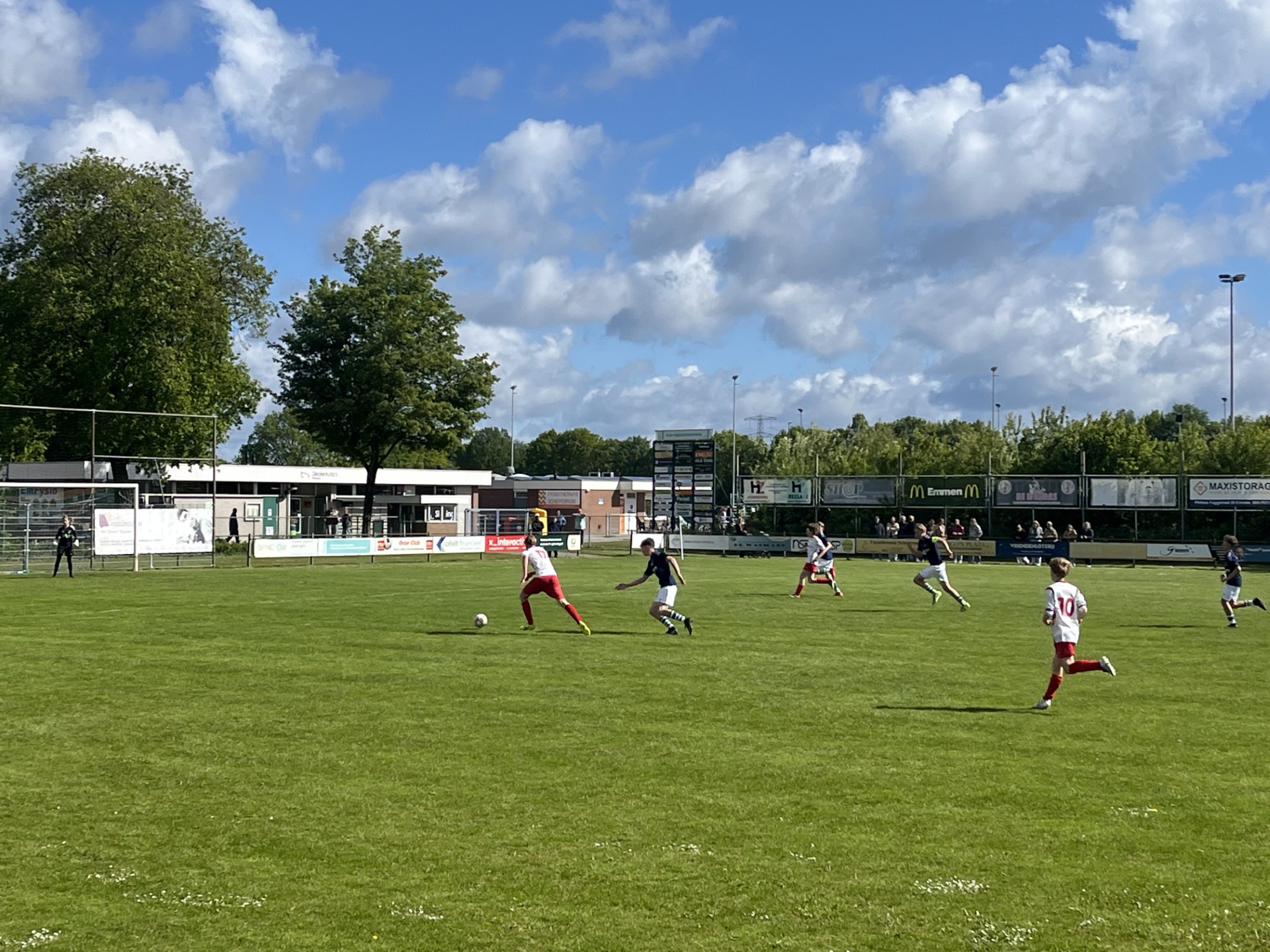 JO 15-1 sluit leerzame fase in hoofdklasse af